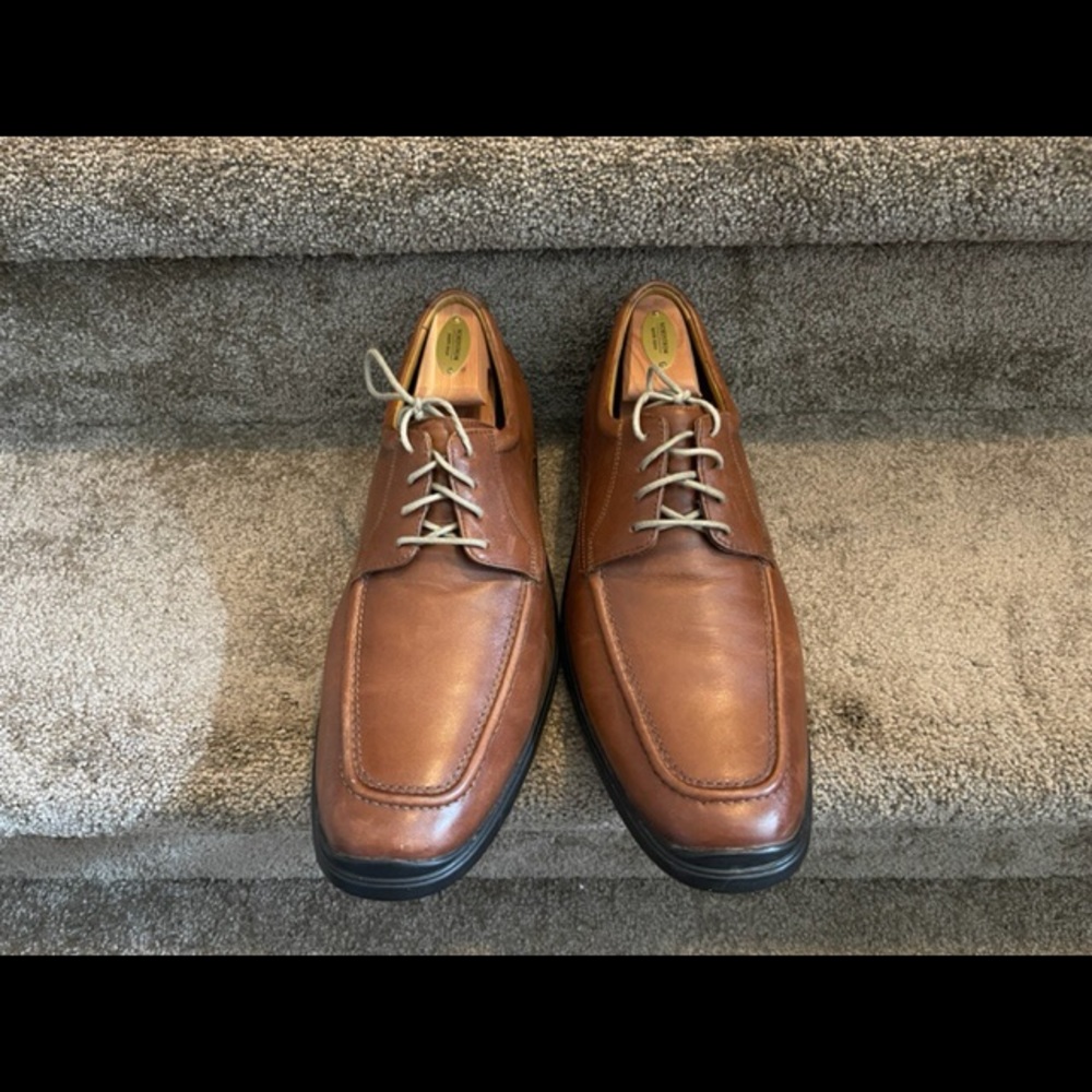 Tan Cole Haan lace up shoes size 10.5